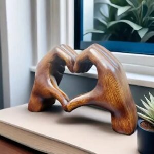 Heart Statue Home Décor