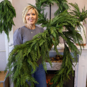 ??Christmas Special Sale-Deluxe Norfolk Pine Garland