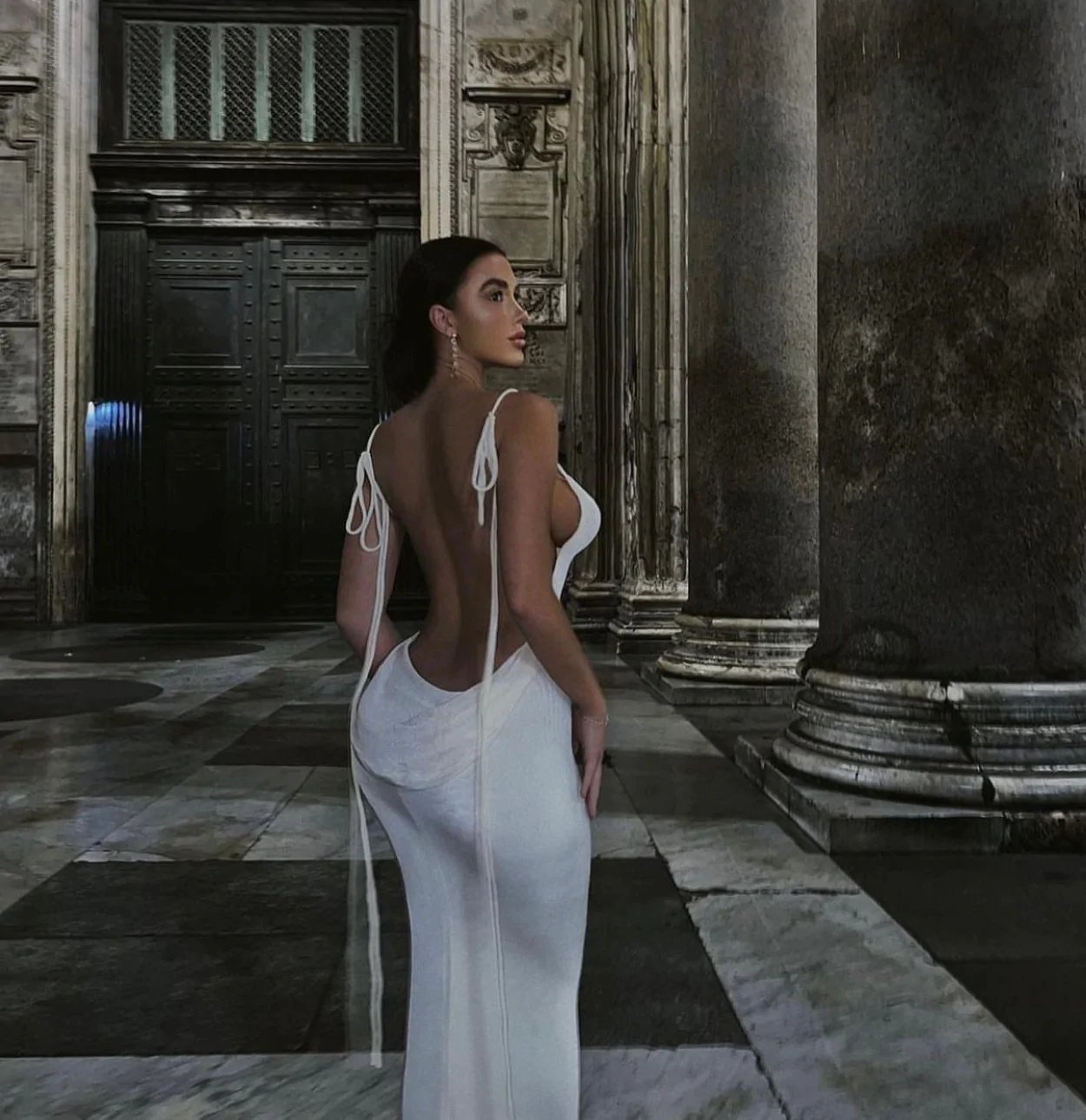 Eaksone - Serenity Backless Maxi Dress - Image 8