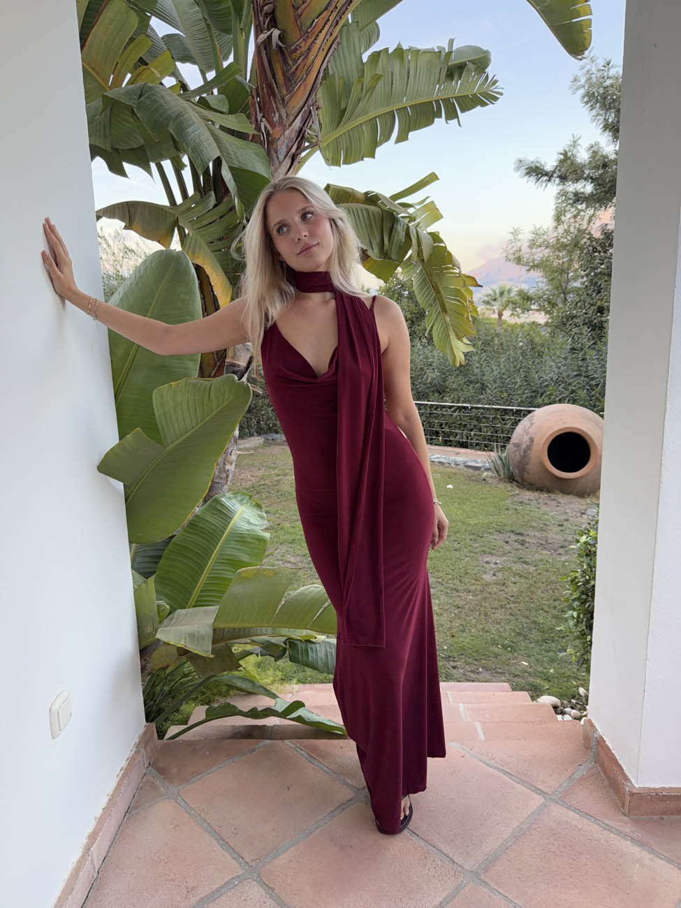 Vinja maxi dress with shawl Red/burgundy - Image 7