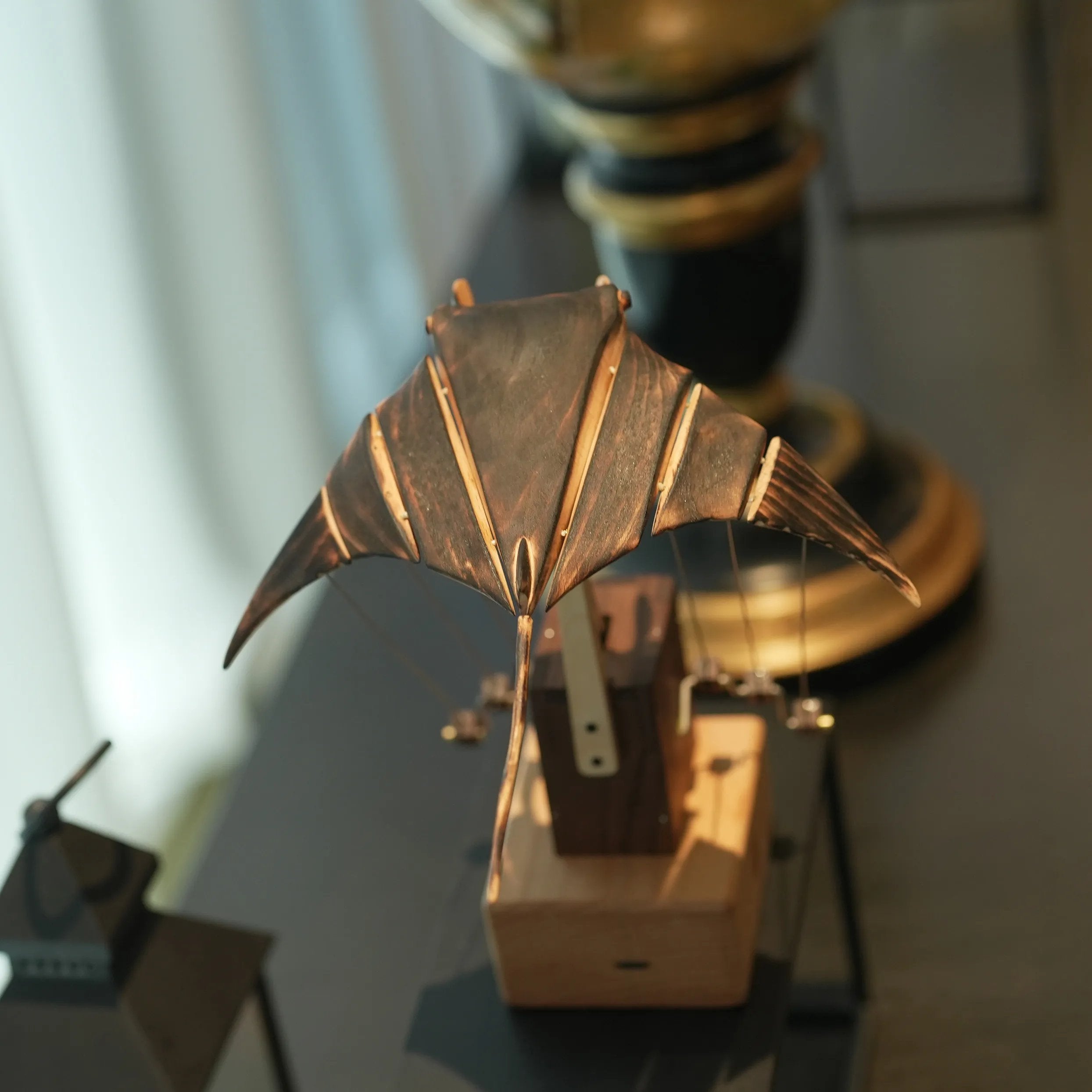 Upgraded Version Handmade Wooden Electric Bionic Manta Ray Ornament - Image 5